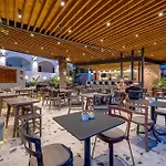 Sellada Hotel Perissa (Santorini)