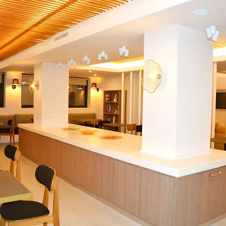 Hotell Sellada 4*