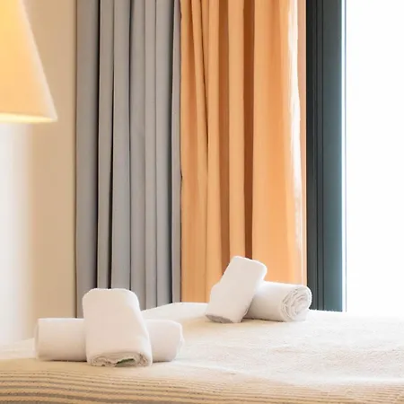 Otel Sellada Perissa (Santorini)