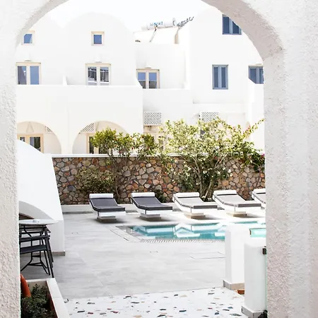 Sellada 4* Perissa (Santorini)