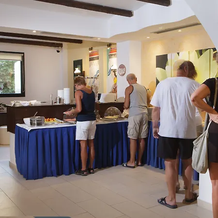 Sellada Otel Perissa (Santorini)