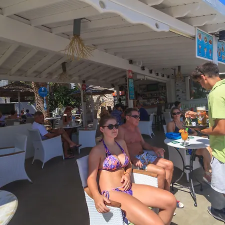 Sellada 4* Perissa (Santorini)