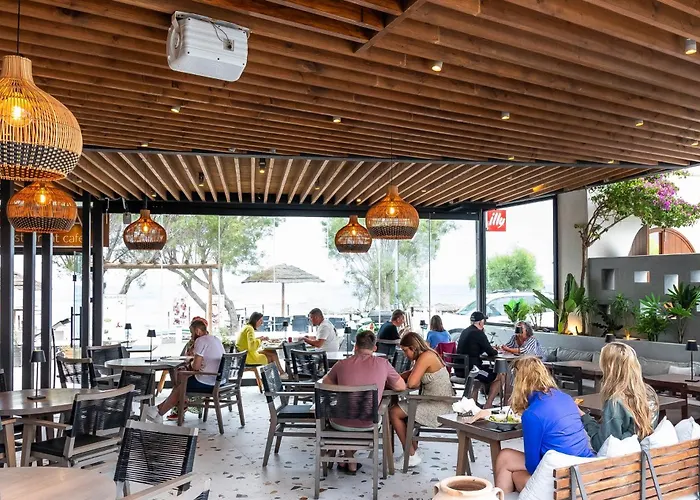 Sellada Hotell Perissa (Santorini)