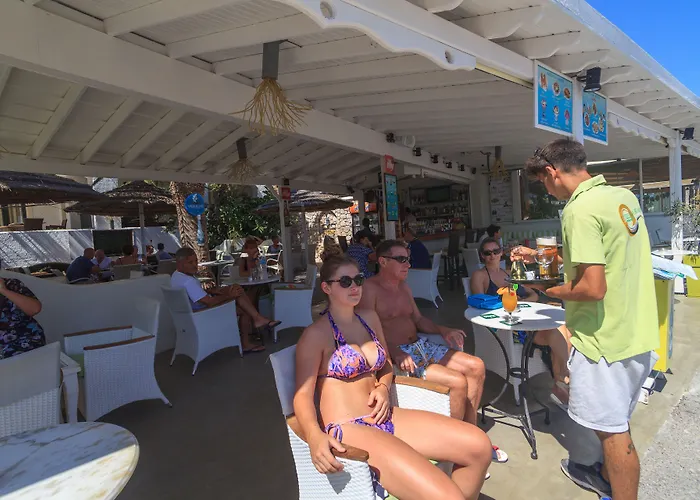 Sellada 4* Perissa (Santorini)