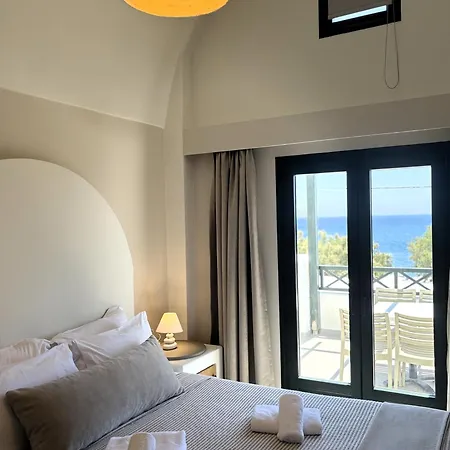 Sellada 4* Perissa (Santorini)