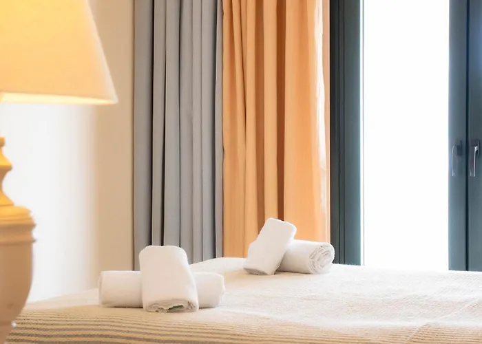 Hotel Sellada Perissa (Santorini)