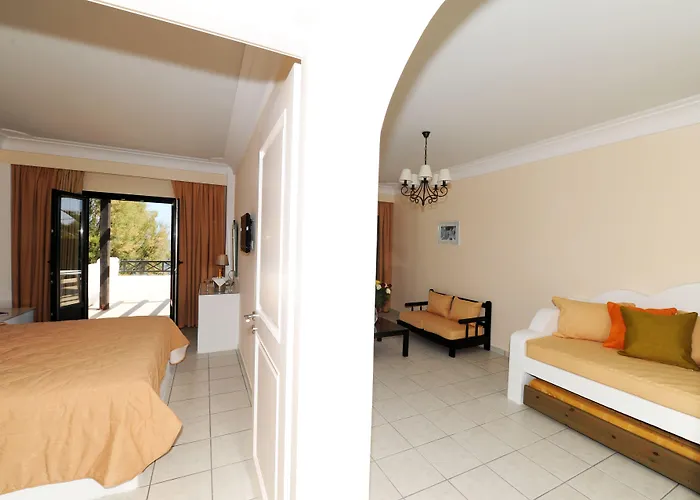 Hotel Sellada Perissa (Santorini)